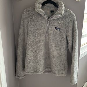 Patagonia fuzzy grey quarter zip